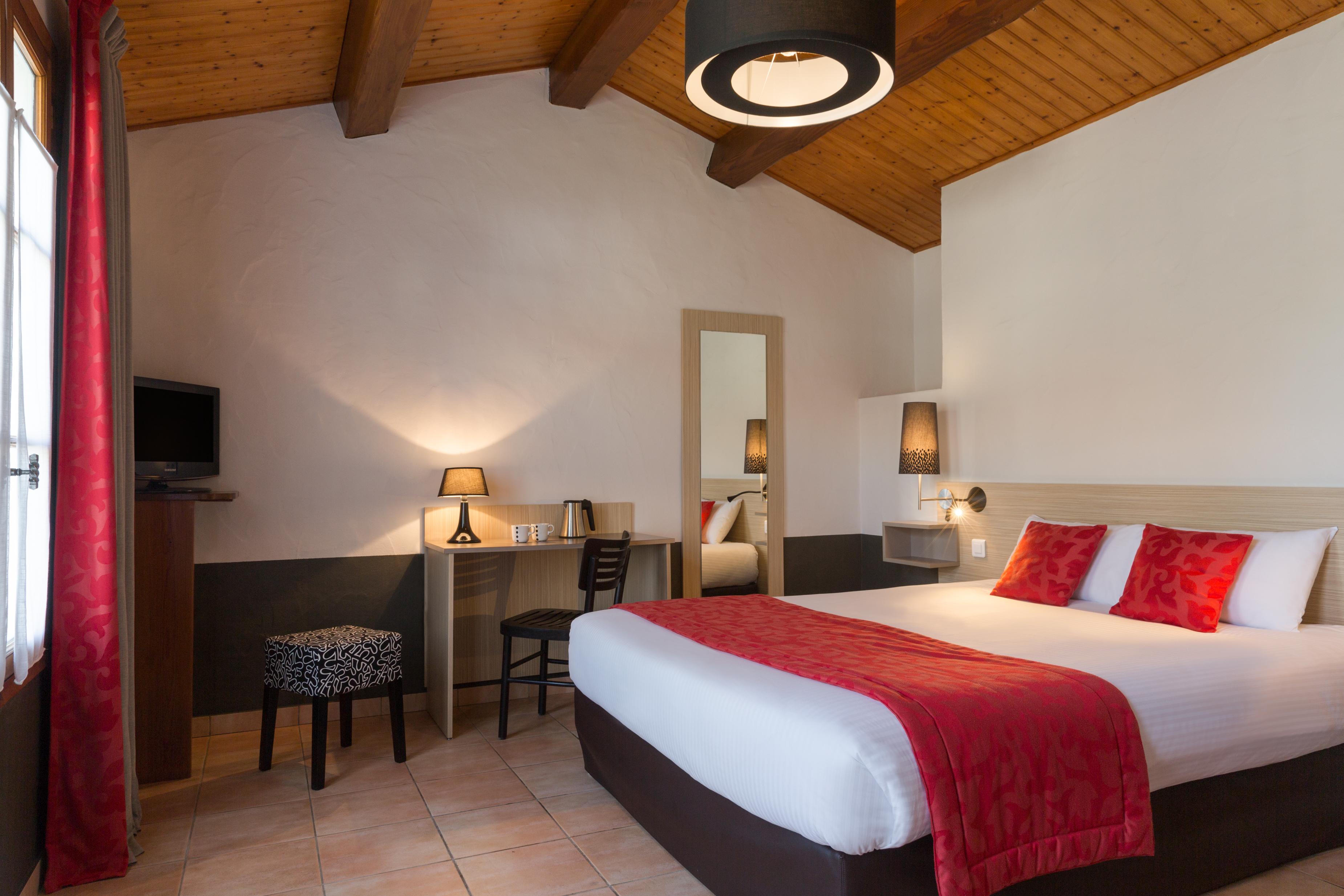 Hotel Domaine Le Martinet, The Originals Relais Bouin  Exteriér fotografie